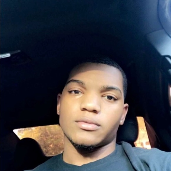 Meet your Posher, Devin - Picture 1 of 1